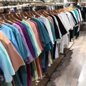 demoneye女装工厂店