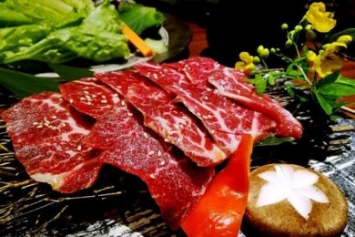 乾草和牛日式烤肉
