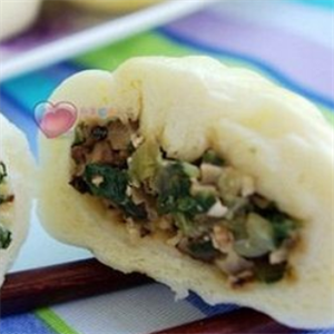 白菜香菇素包子