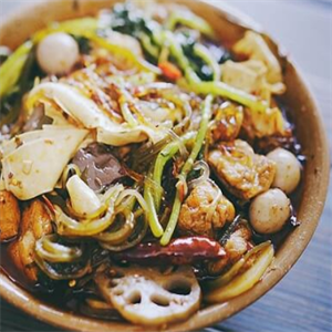 顺百年麻辣烫