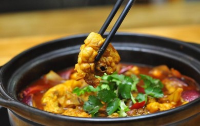 雅古布黄焖鸡米饭