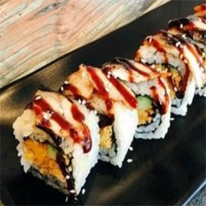 披萨伴寿司