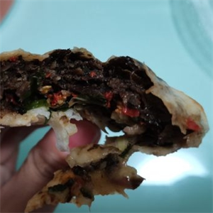 三千个丑饼